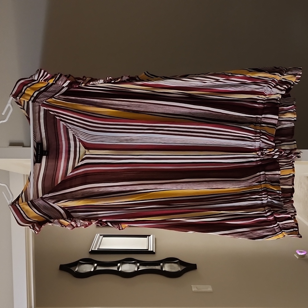 ❤️💛 Lane Bryant Plus Size Tank Top Vinched Hem and Ruffled Arm Holes 26/28 💛❤️